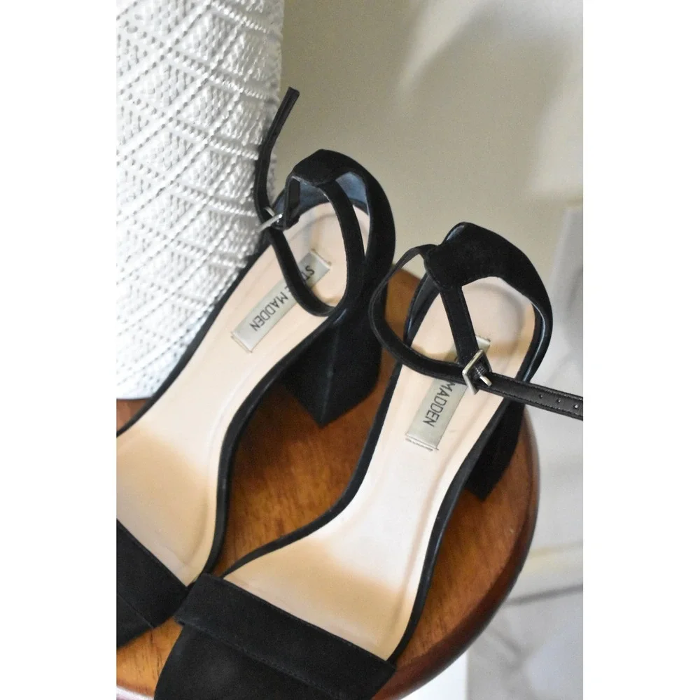 Steve Madden Carrson Sandal Women 9M Black Suede Block Heel Ankle Strap